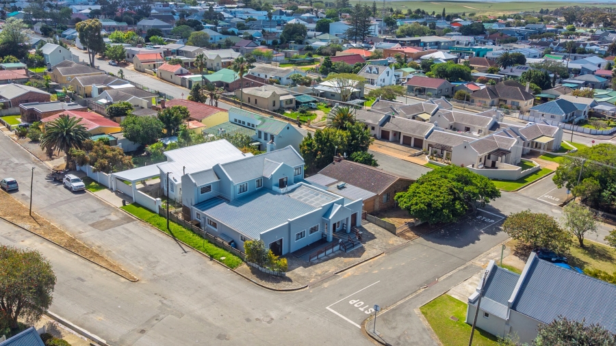 5 Bedroom Property for Sale in Bredasdorp Western Cape
